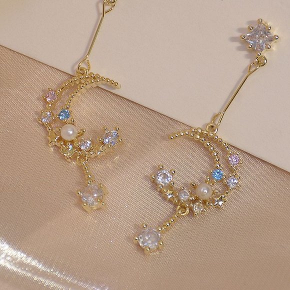 NEW 14K Gold Plated Diamond Moon Star Earrings - Picture 5 of 7